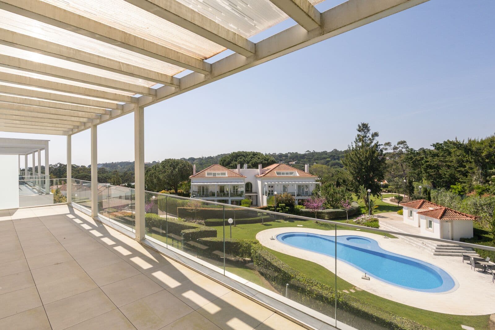 Apartamento T4 com jardim, Bairro da Martinha, Cascais - Imagem 5