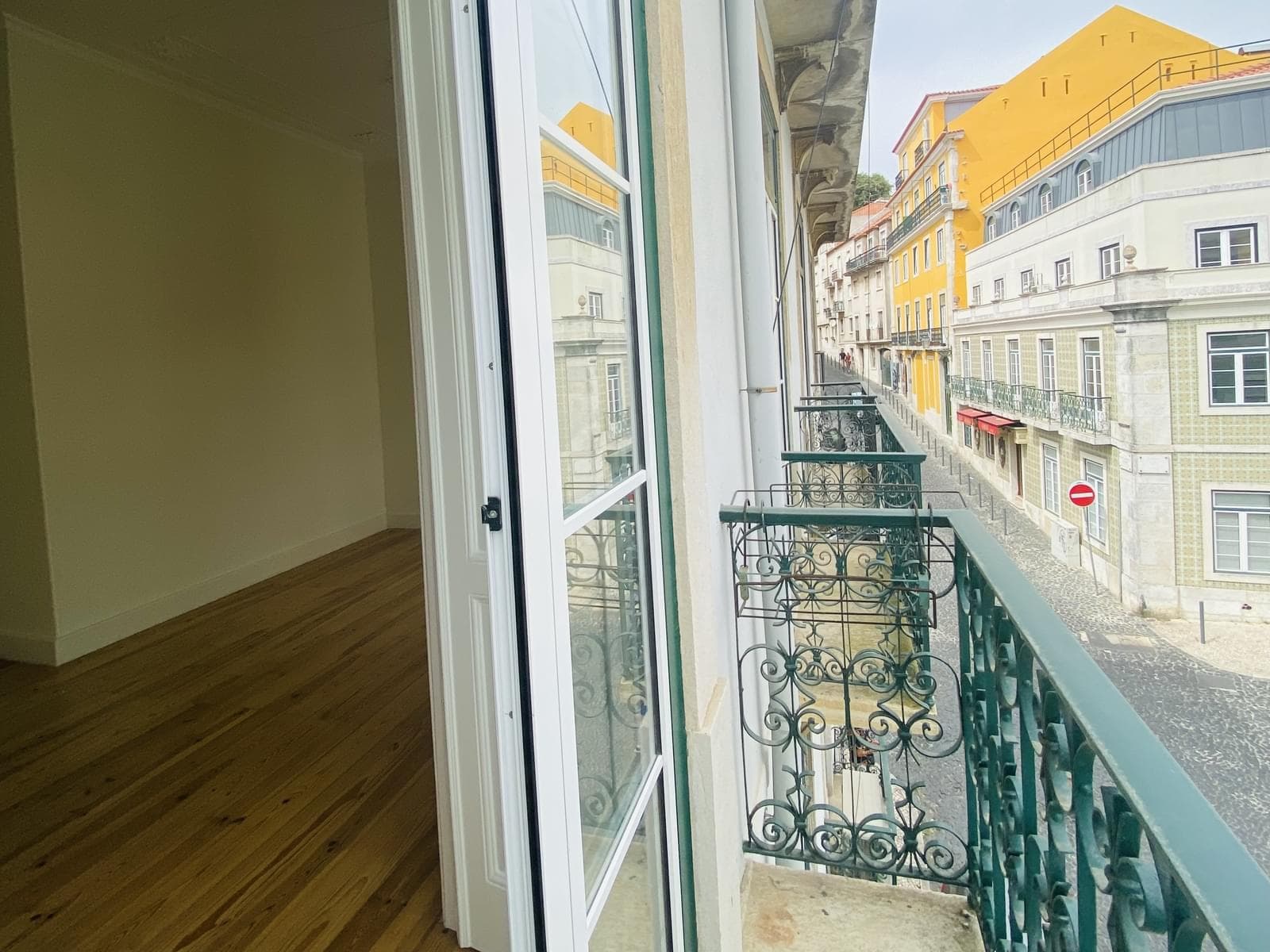 Apartamento T2 com vista, Castelo, Lisboa - Imagem 12