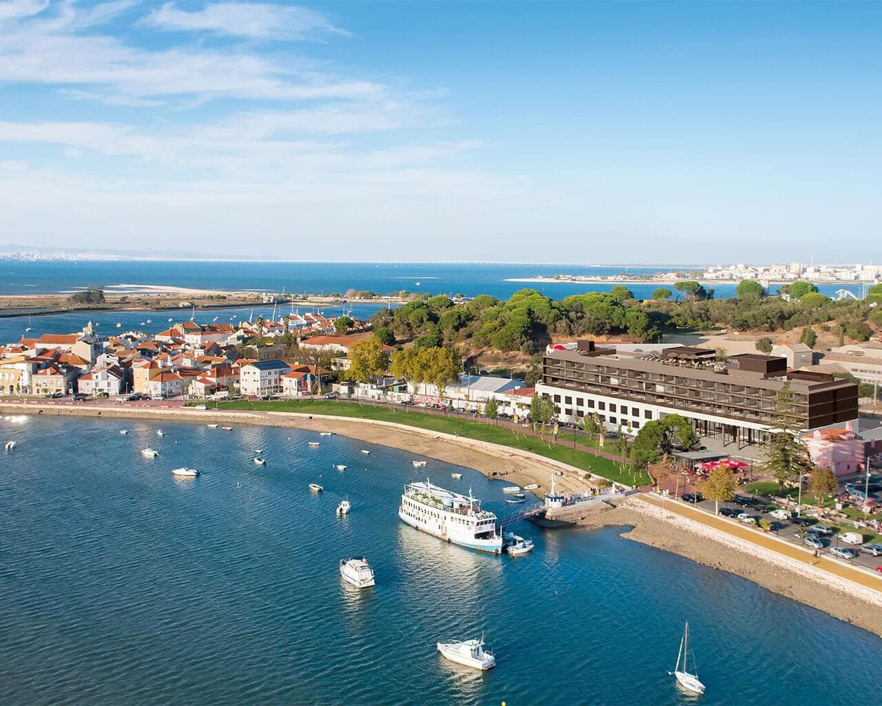 UPON Harbor - Imagem 24