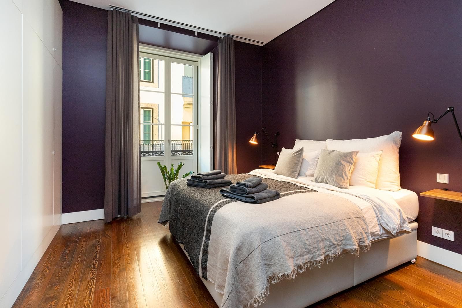 2 Bedroom Apartment with parking, Chiado, Lisboa - Image 22