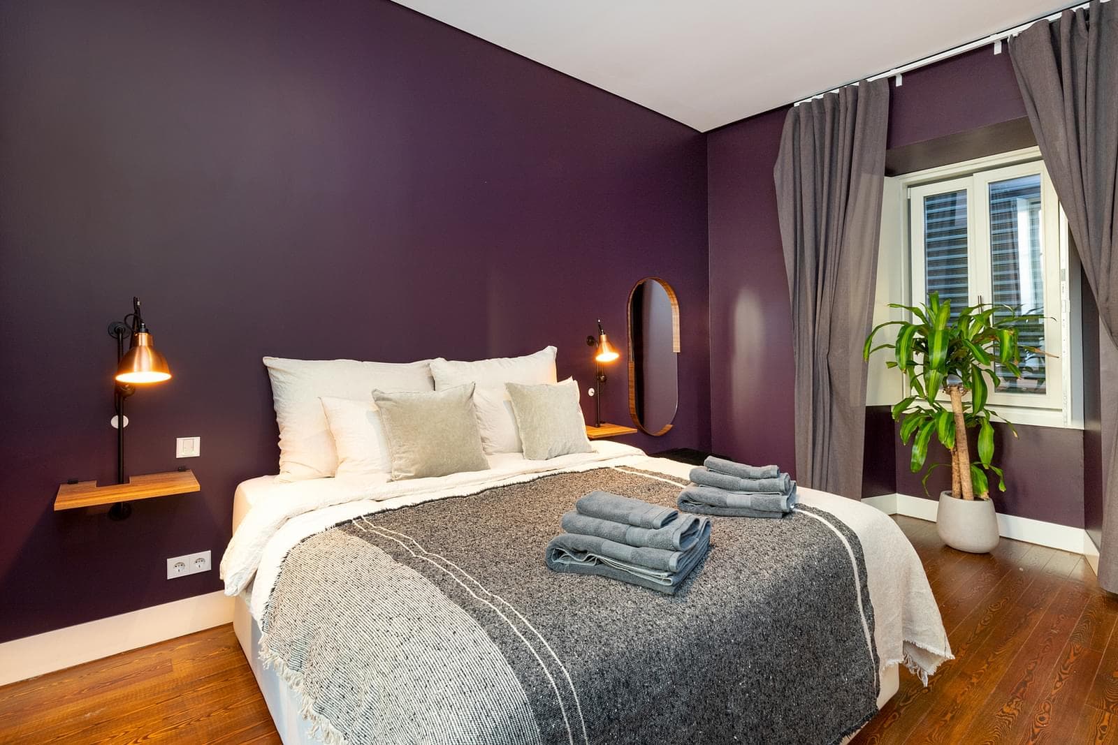 2 Bedroom Apartment with parking, Chiado, Lisboa - Image 23