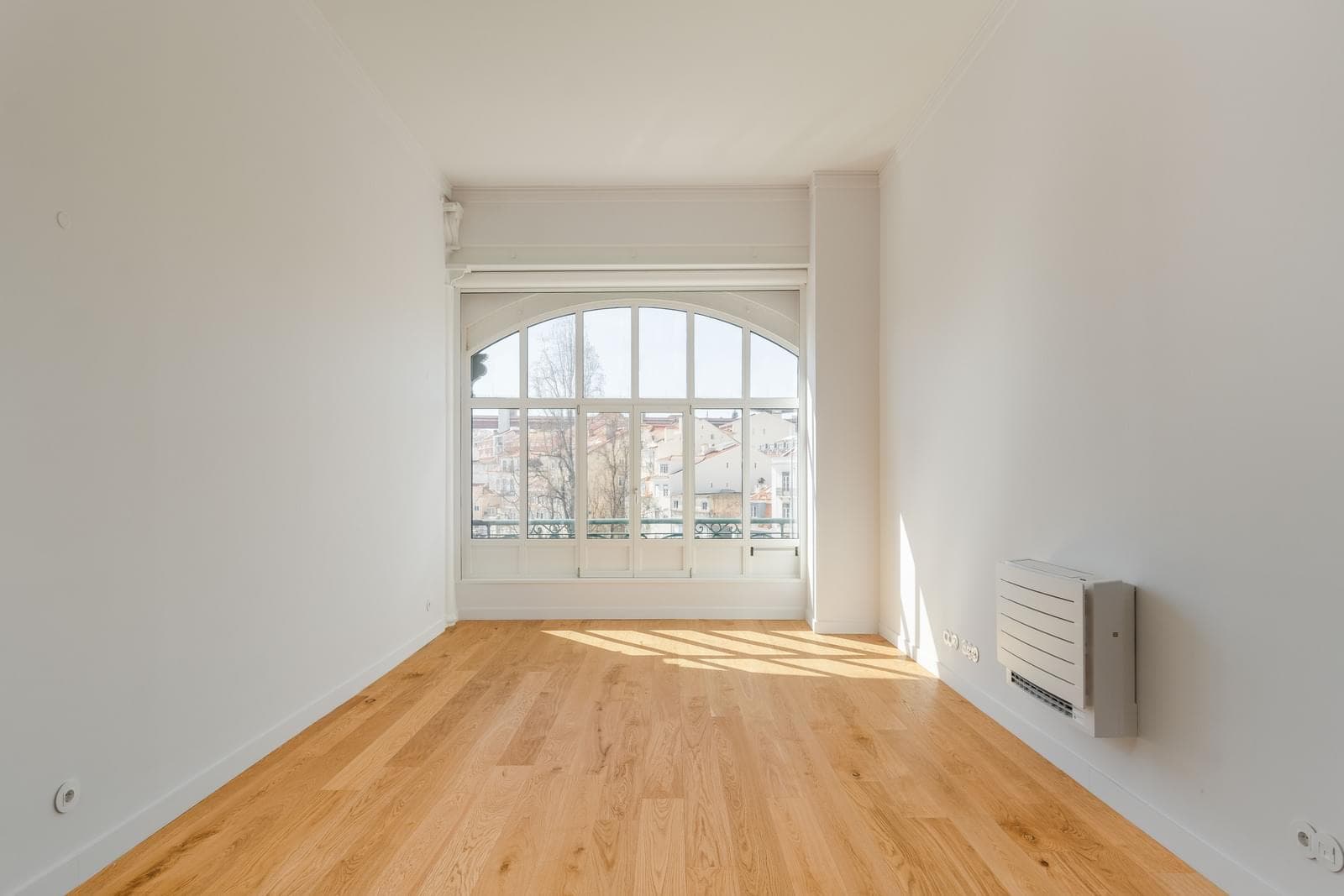 Apartamento T0 novo, Alcântara, Lisboa - Imagem 1