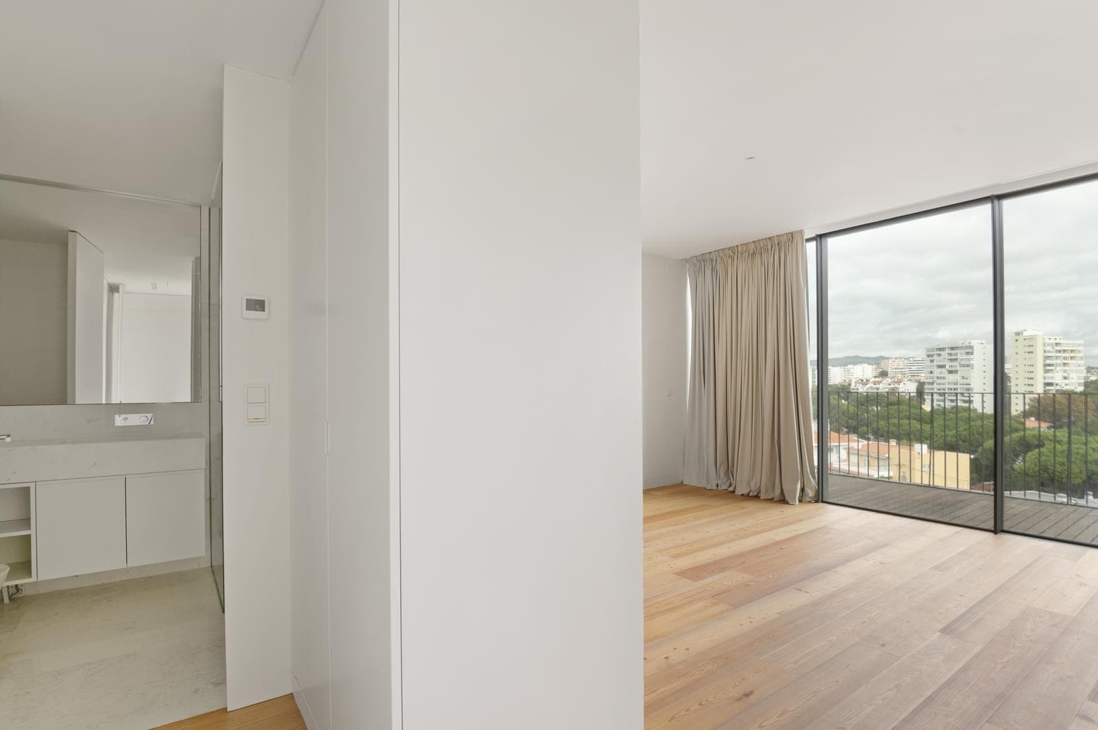 4 Bedroom Duplex with swimming pool, Gandarinha, Cascais - Image 9