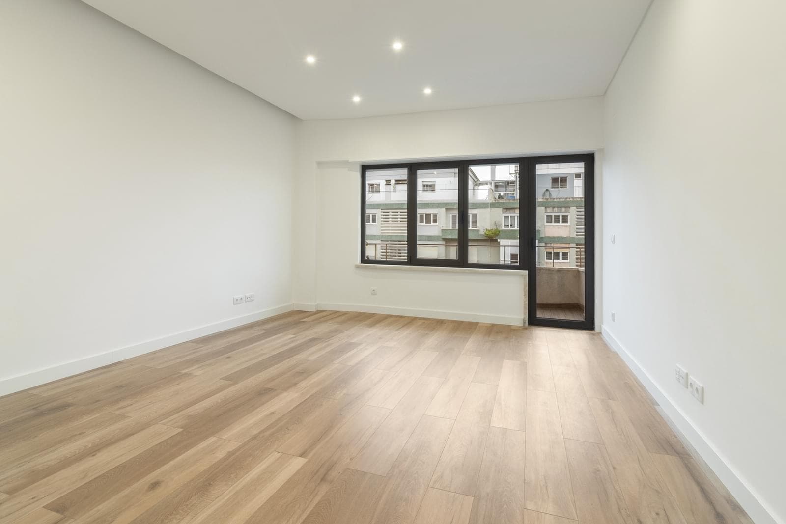Apartamento T3 com varanda, Restelo, Lisboa - Imagem 5