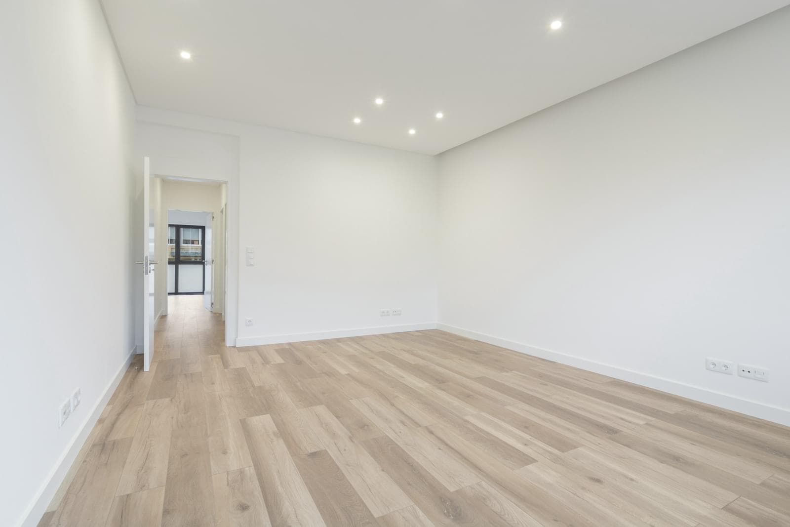 Apartamento T3 com varanda, Restelo, Lisboa - Imagem 10