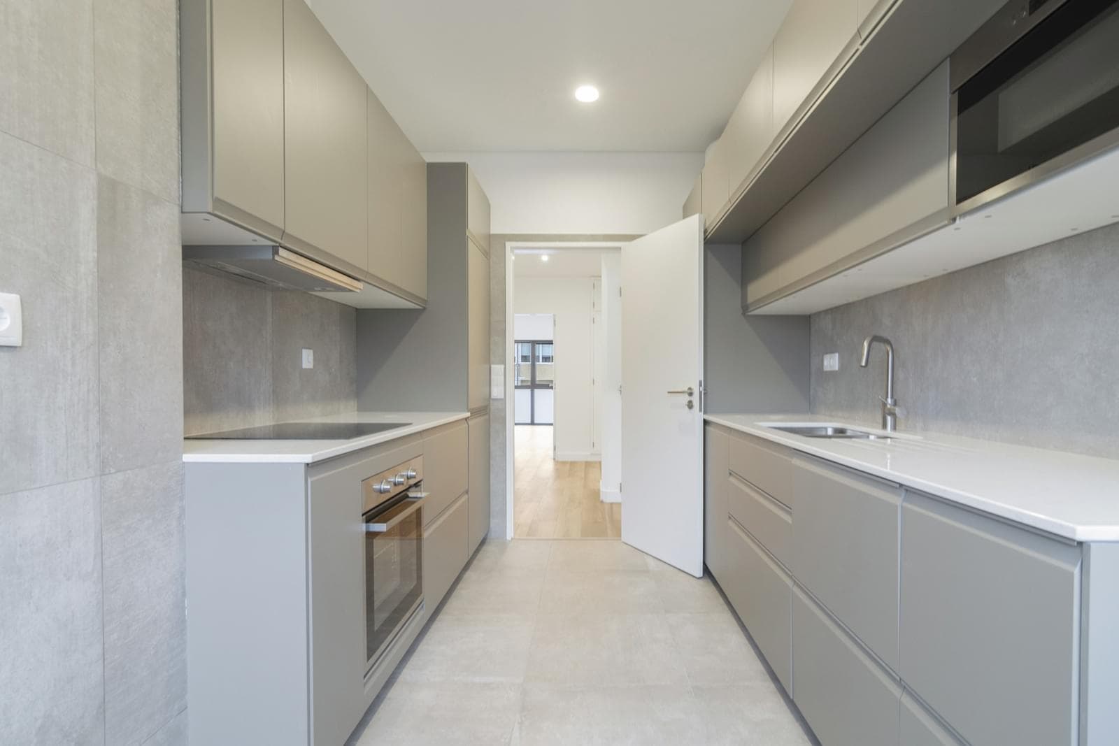 Apartamento T3 com varanda, Restelo, Lisboa - Imagem 4