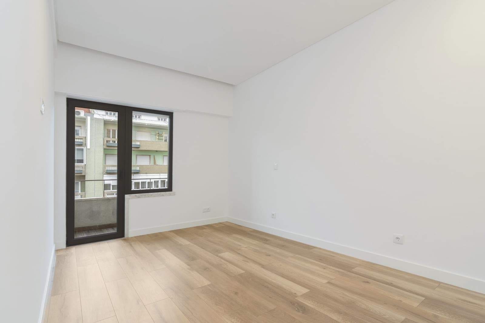 Apartamento T3 com varanda, Restelo, Lisboa - Imagem 27