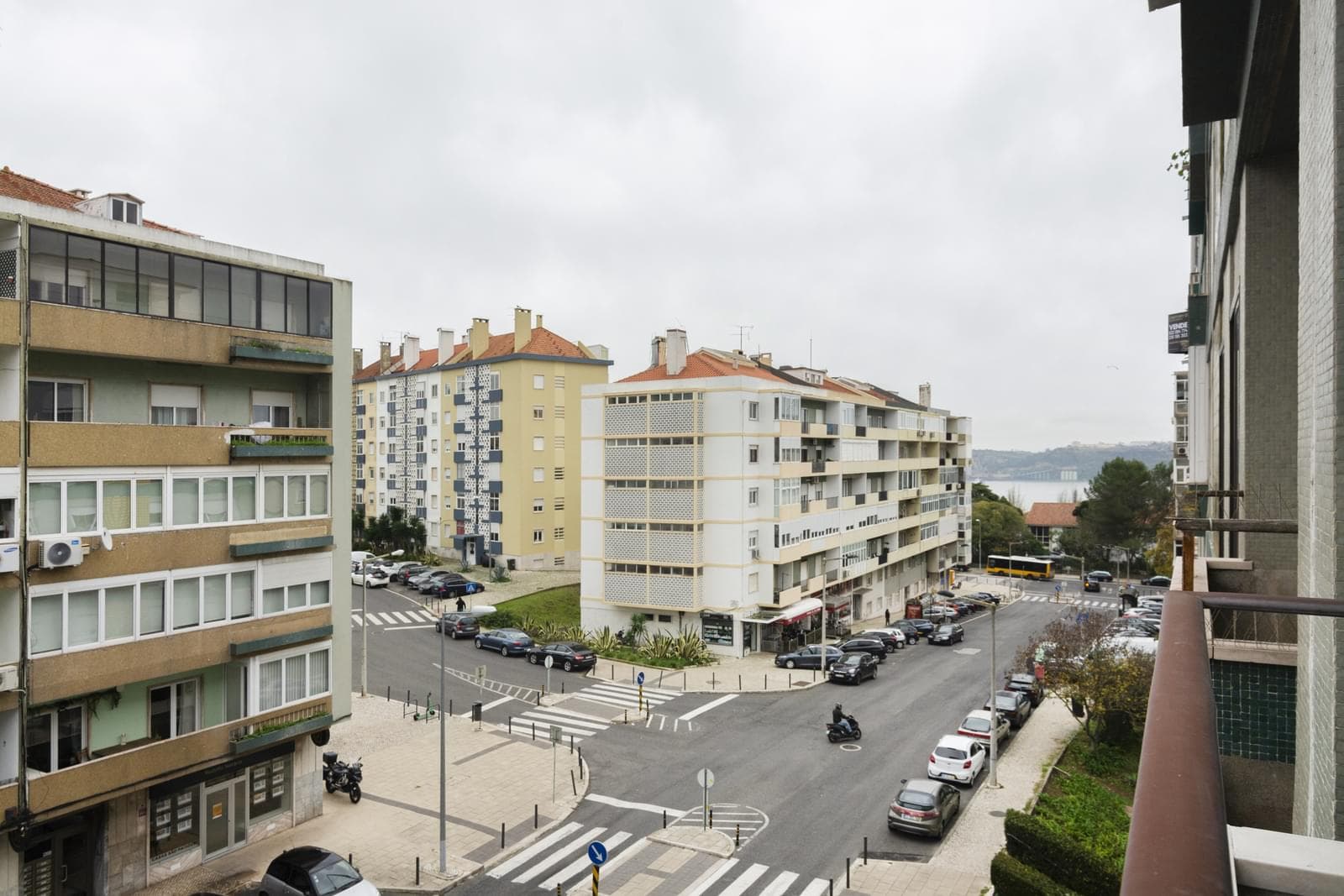 Apartamento T3 com varanda, Restelo, Lisboa - Imagem 20