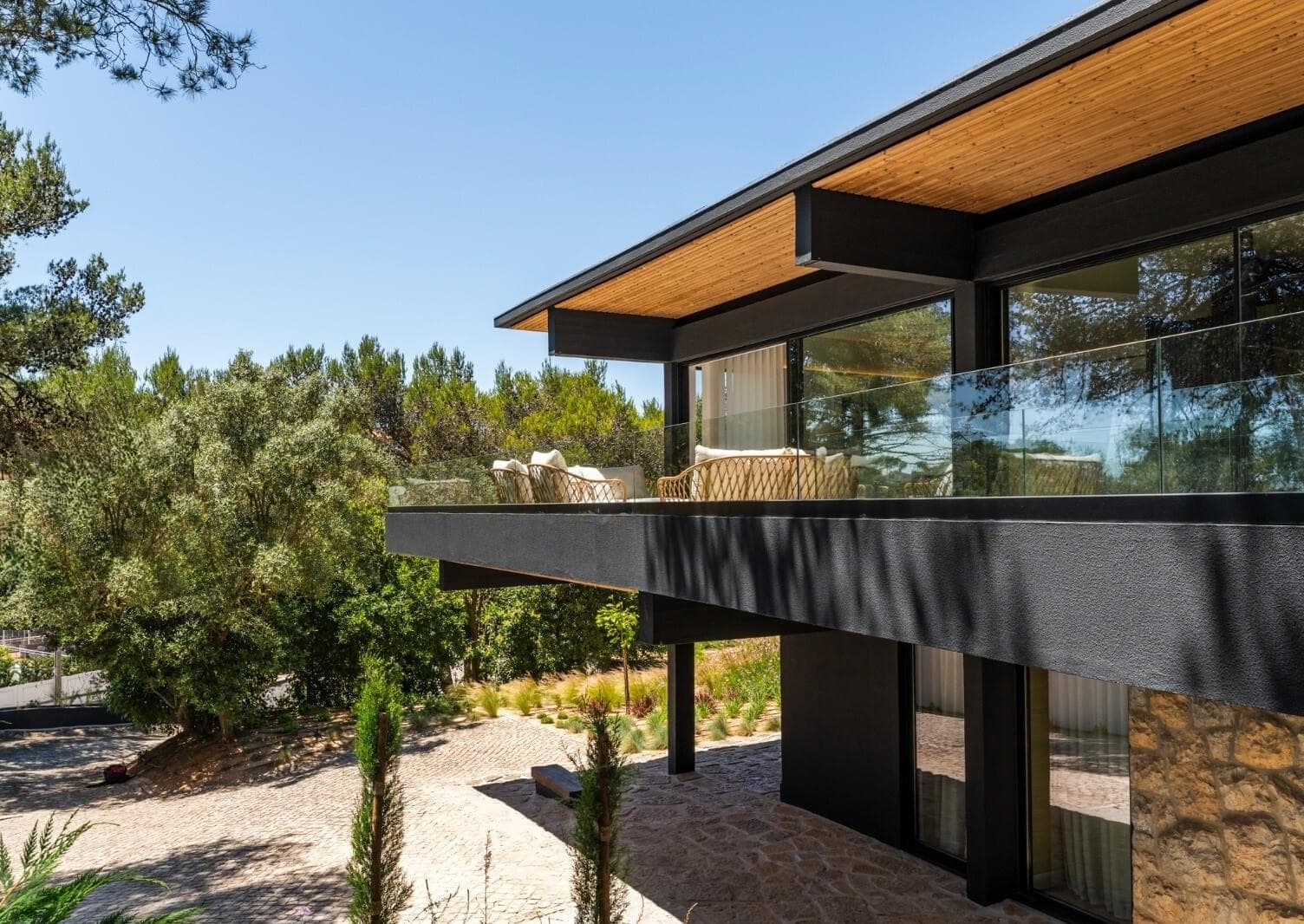 4 Bedroom House with garden, Cascais - Image 1