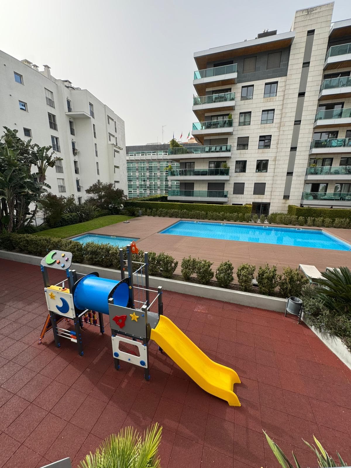 Apartamento T4 com estacionamento, Infante Santo (Prazeres), Lisboa - Imagem 28