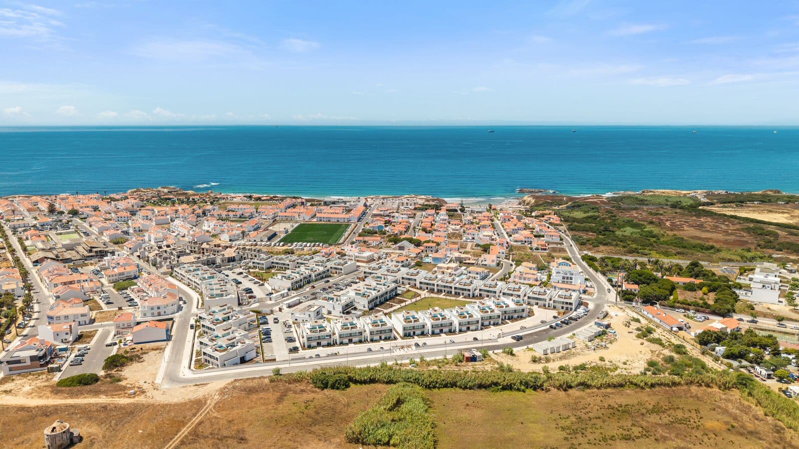 Apartamento T2 + 1 com piscina, Porto Covo, Sines - Imagem 1
