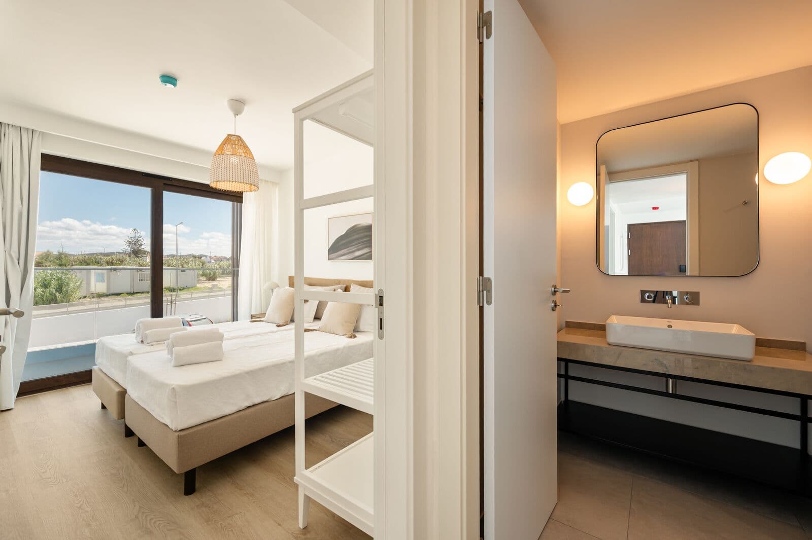 Apartamento T2 + 1 com piscina, Porto Covo, Sines - Imagem 13