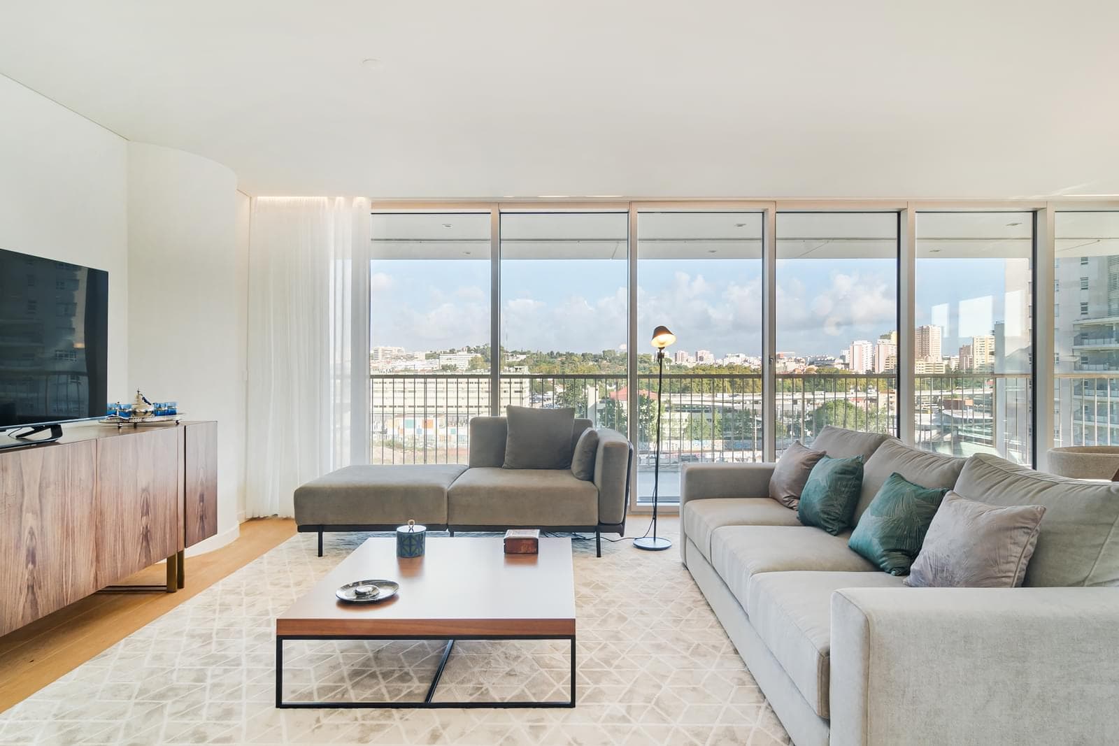 Apartamento T1 com piscina, Campolide, Lisboa - Imagem 2