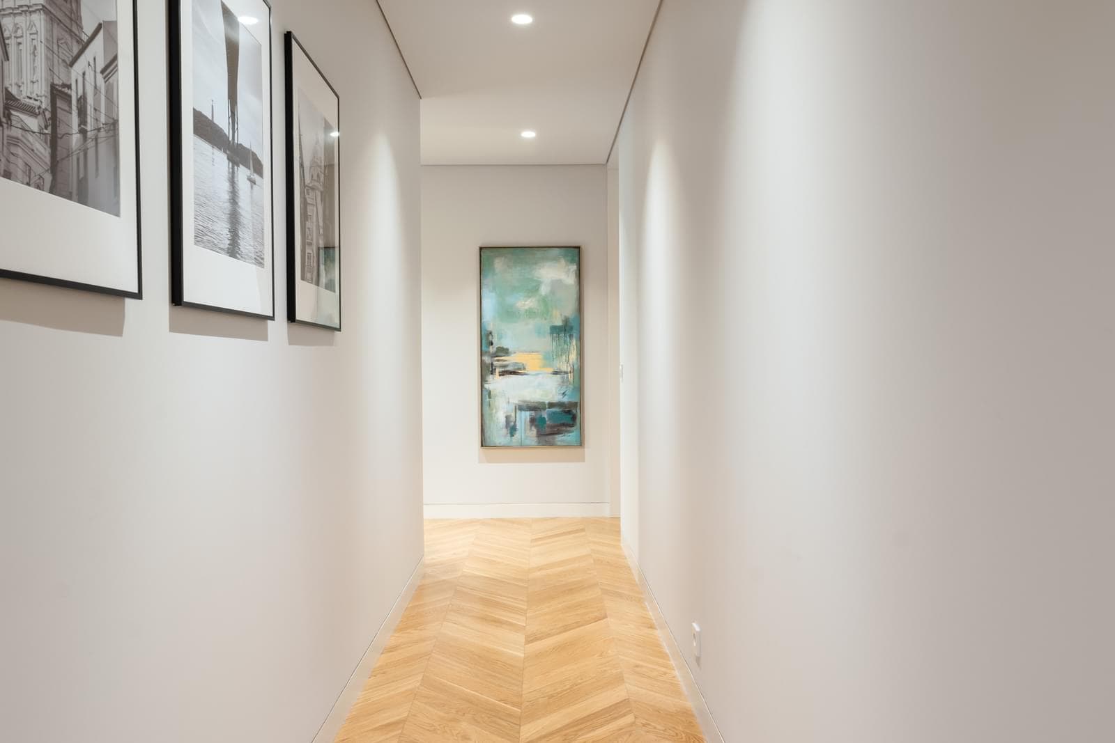 2 Bedroom Apartment with parking, Avenida da Liberdade, Lisboa - Image 18