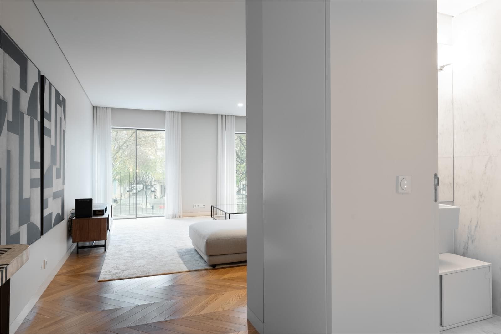 2 Bedroom Apartment with parking, Avenida da Liberdade, Lisboa - Image 4