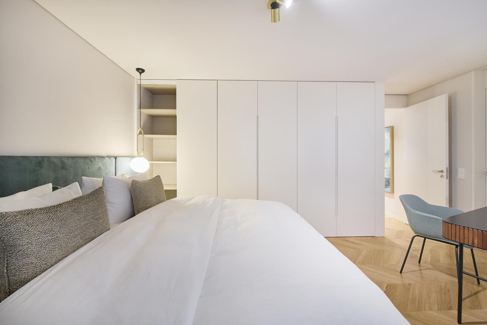 2 Bedroom Apartment with parking, Avenida da Liberdade, Lisboa - Image 32
