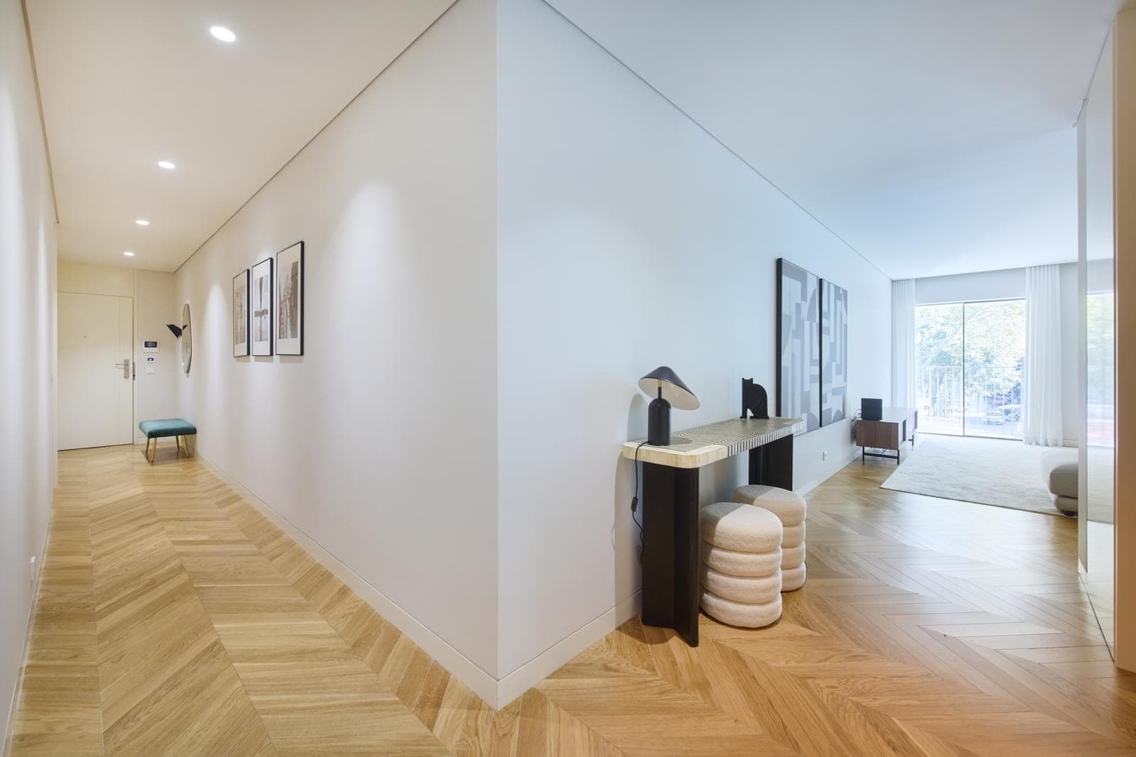 2 Bedroom Apartment with parking, Avenida da Liberdade, Lisboa - Image 39