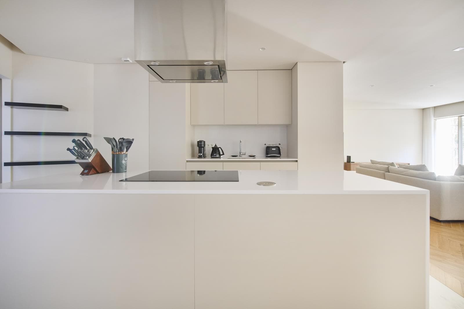 2 Bedroom Apartment with parking, Avenida da Liberdade, Lisboa - Image 45