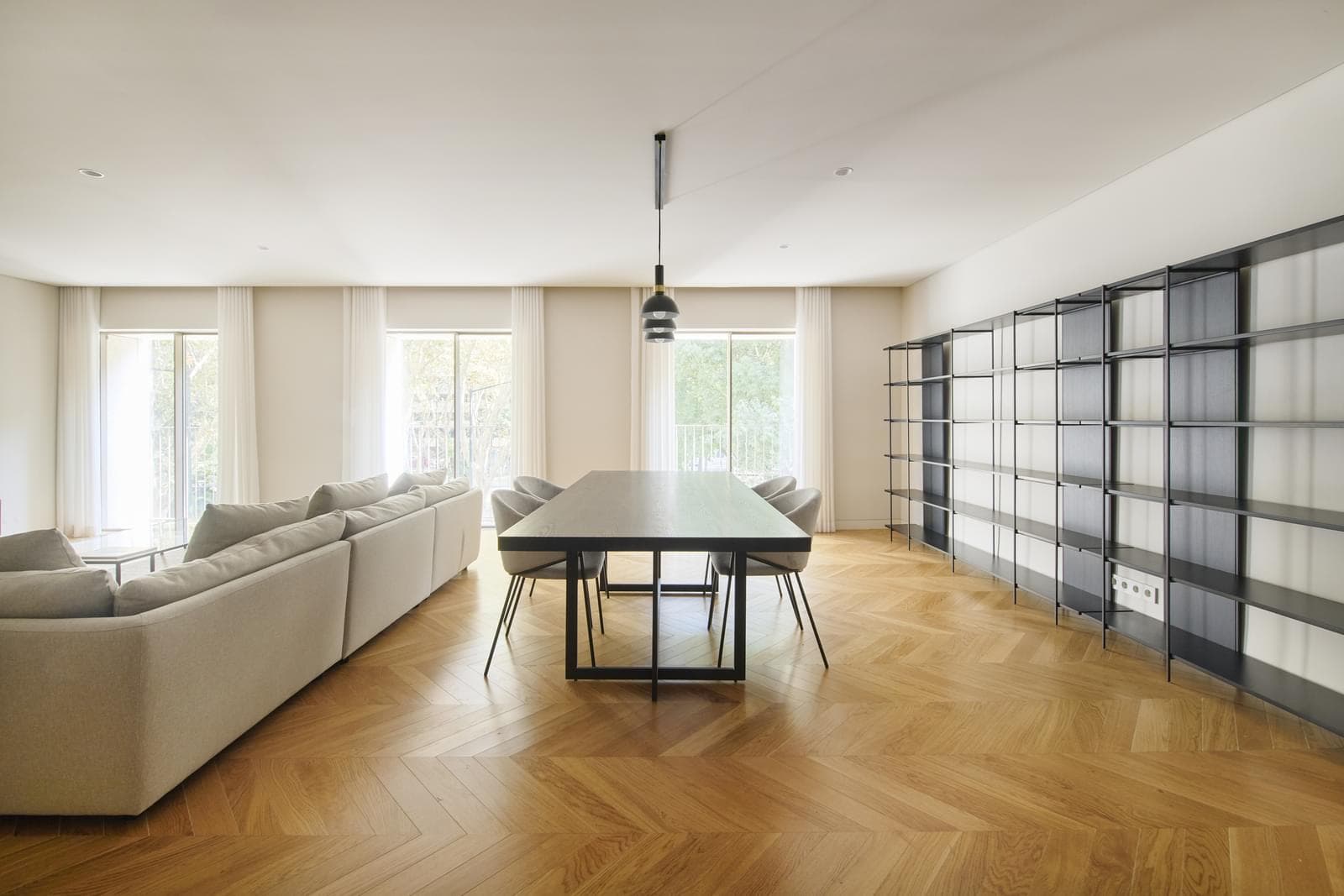 2 Bedroom Apartment with parking, Avenida da Liberdade, Lisboa - Image 6