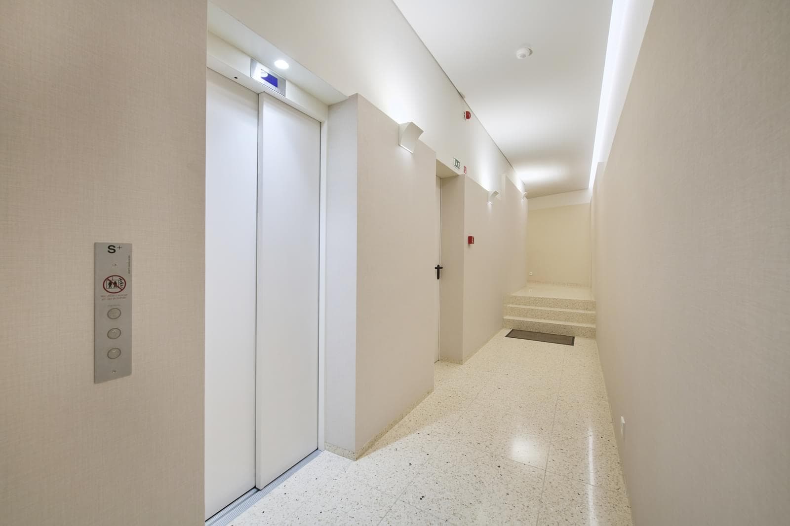 2 Bedroom Apartment with parking, Avenida da Liberdade, Lisboa - Image 48