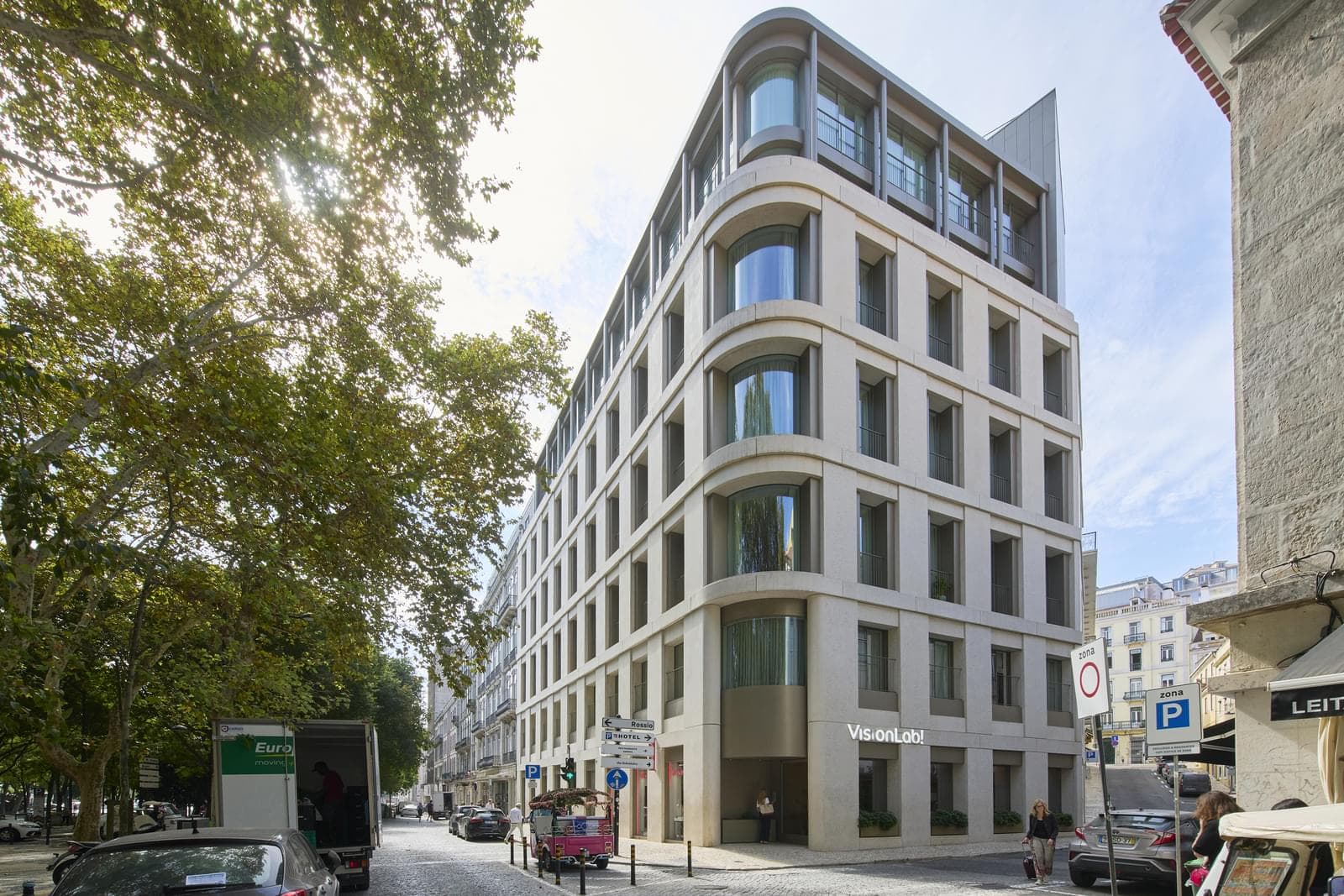 2 Bedroom Apartment with parking, Avenida da Liberdade, Lisboa - Image 51