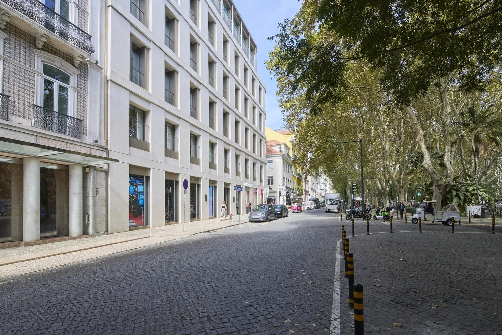 2 Bedroom Apartment with parking, Avenida da Liberdade, Lisboa - Image 52