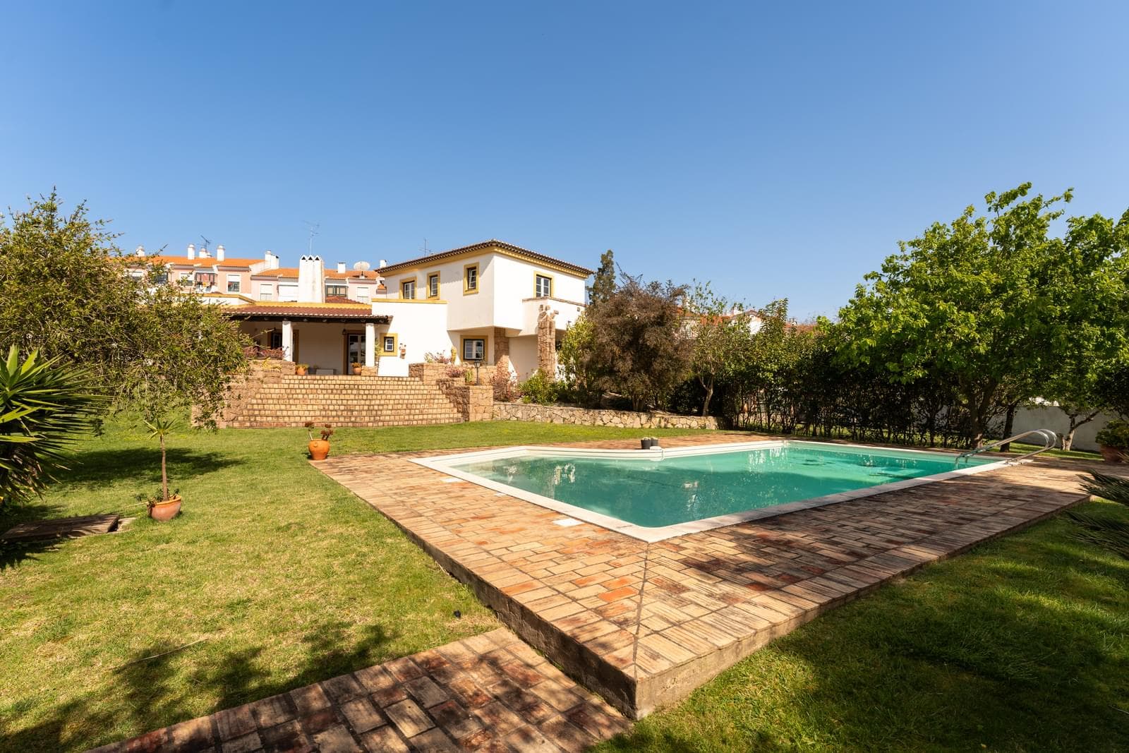Quinta 3672 m2, Loures - Imagem 1