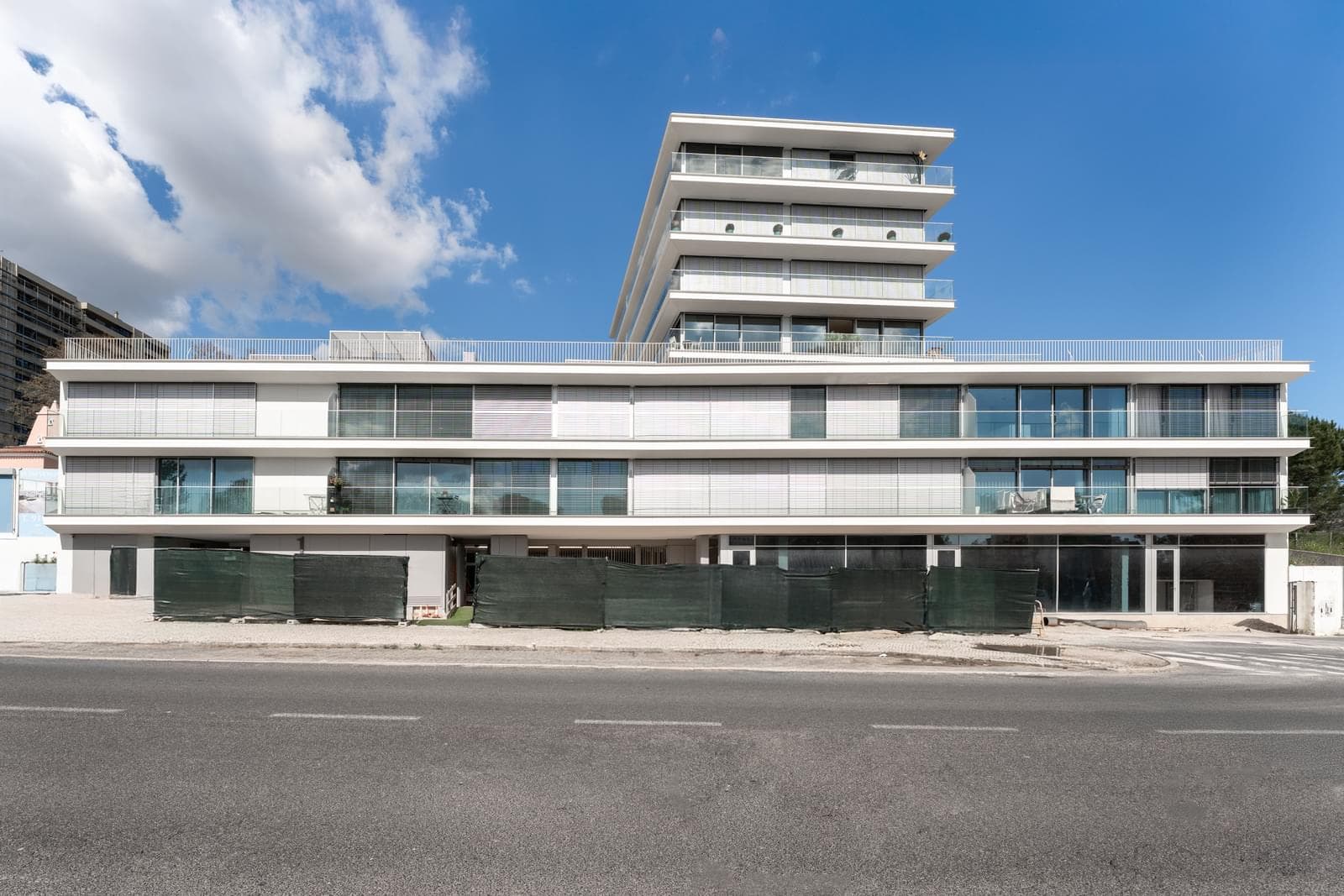Apartamento T4 com estacionamento, Sete Rios, Lisboa - Imagem 3