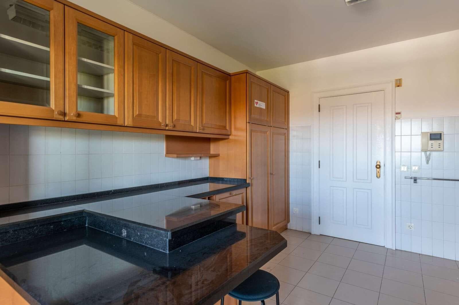 3 Bedroom Apartment with garden, Gandarinha, Cascais - Image 24