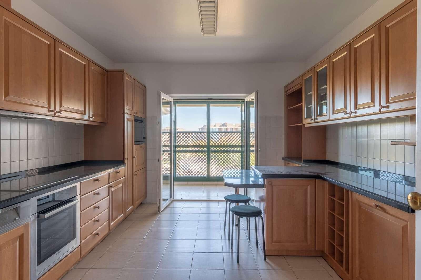 3 Bedroom Apartment with garden, Gandarinha, Cascais - Image 6