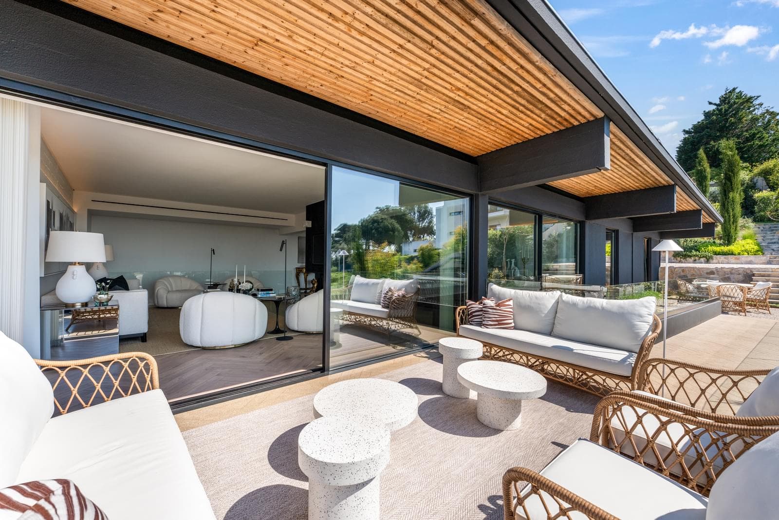 4 Bedroom House with garden, Cascais - Image 15