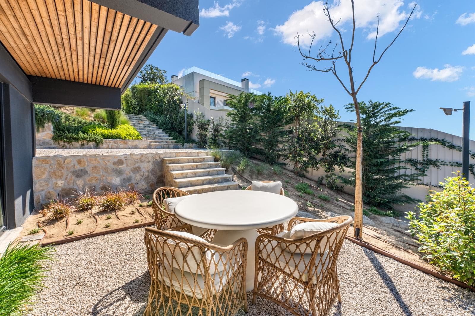 4 Bedroom House with garden, Cascais - Image 21