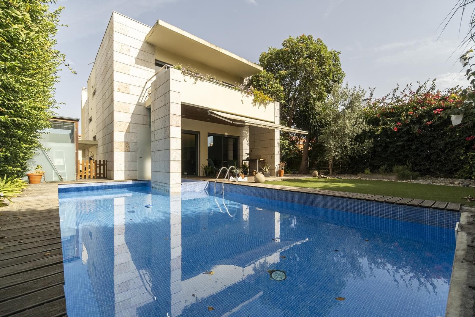 Moradia T5 com piscina, Amoreira (Estoril), Cascais - Imagem 1