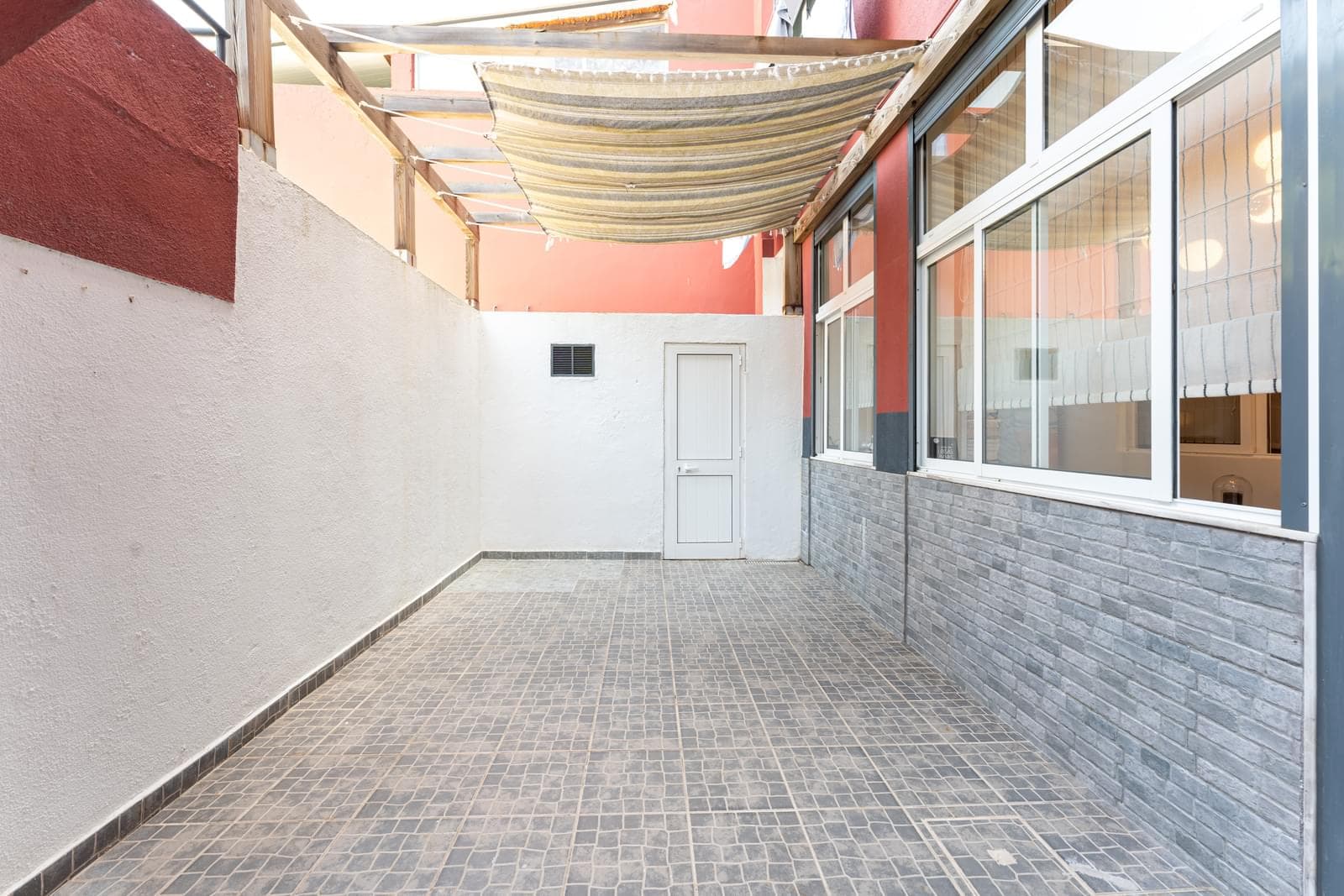 Apartamento T0 + 1 com terraço, Gulbenkian, Lisboa - Imagem 11