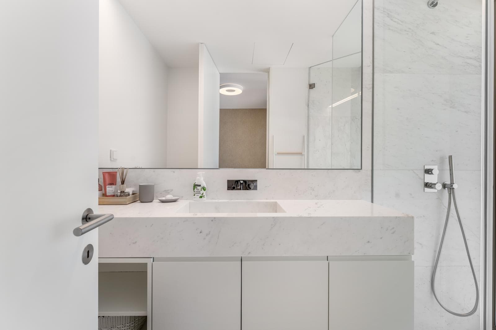 Duplex T4 com piscina, Cascais - Imagem 17
