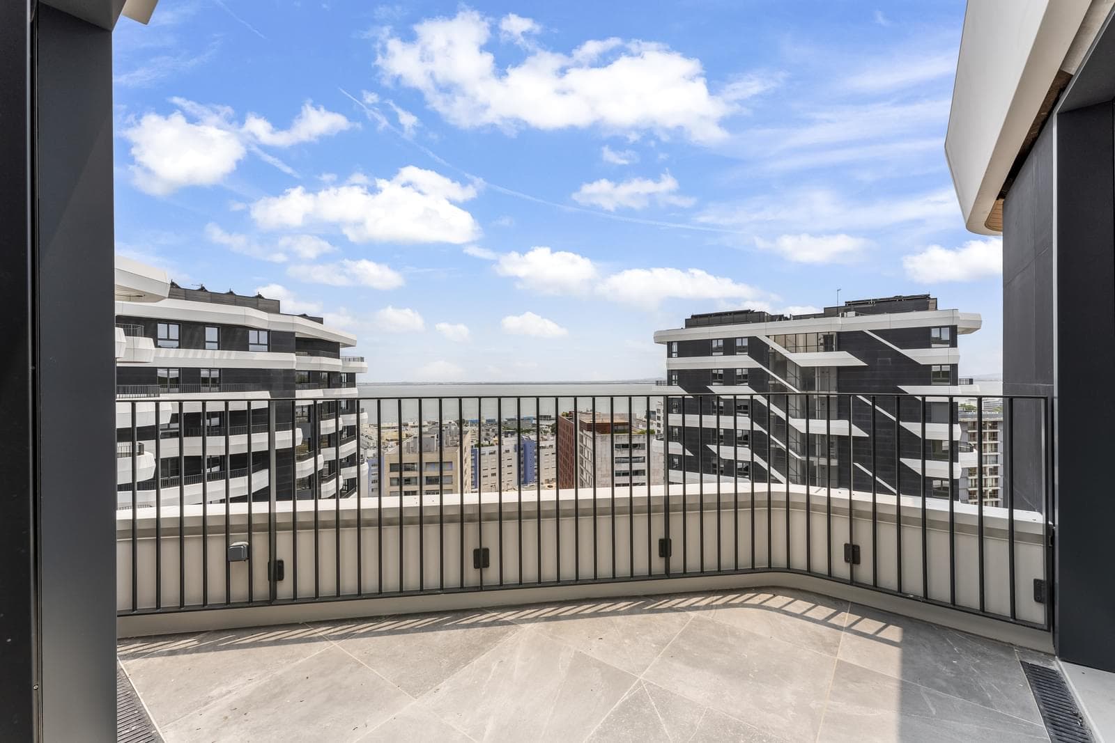 Apartamento T3 com piscina, Parque das Nações, Lisboa - Imagem 11