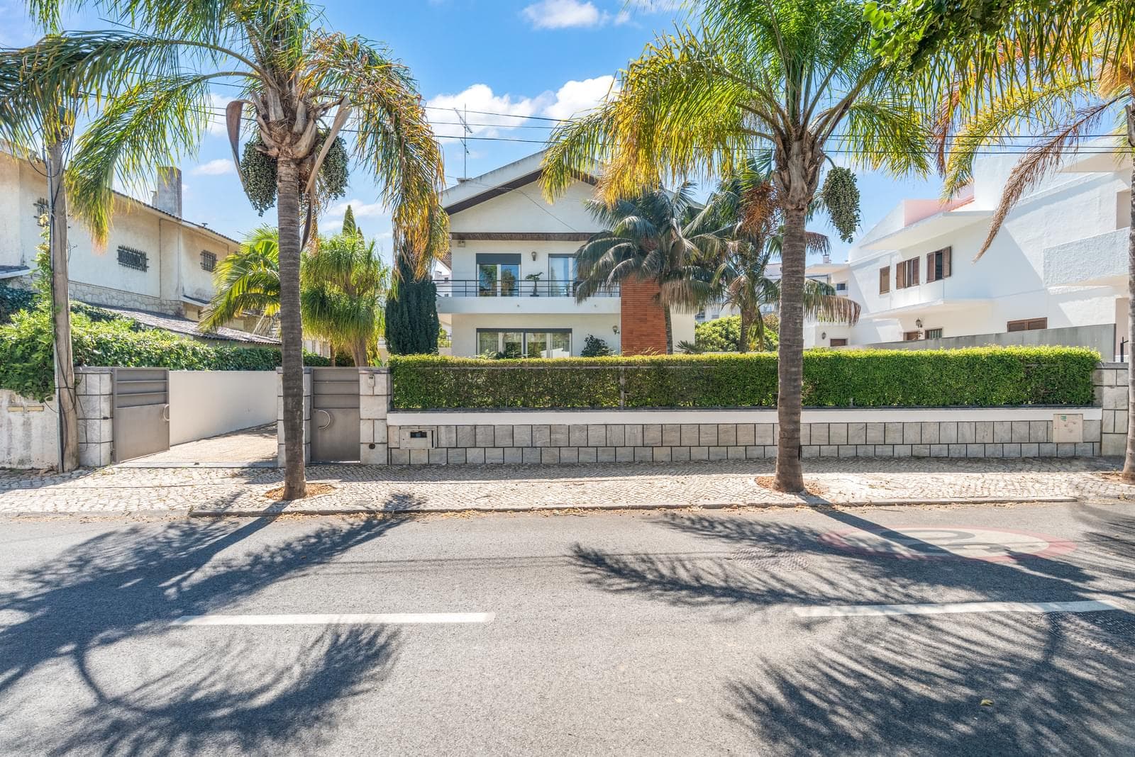Moradia T4 com jardim, Nova Oeiras, Oeiras - Imagem 2