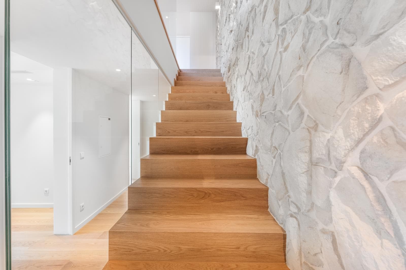 Moradia Geminada T4 + 1 com jardim, Cascais - Imagem 14