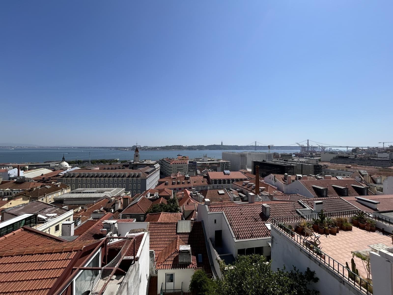 2 Bedroom Apartment with a view, Chiado, Lisboa - Image 4