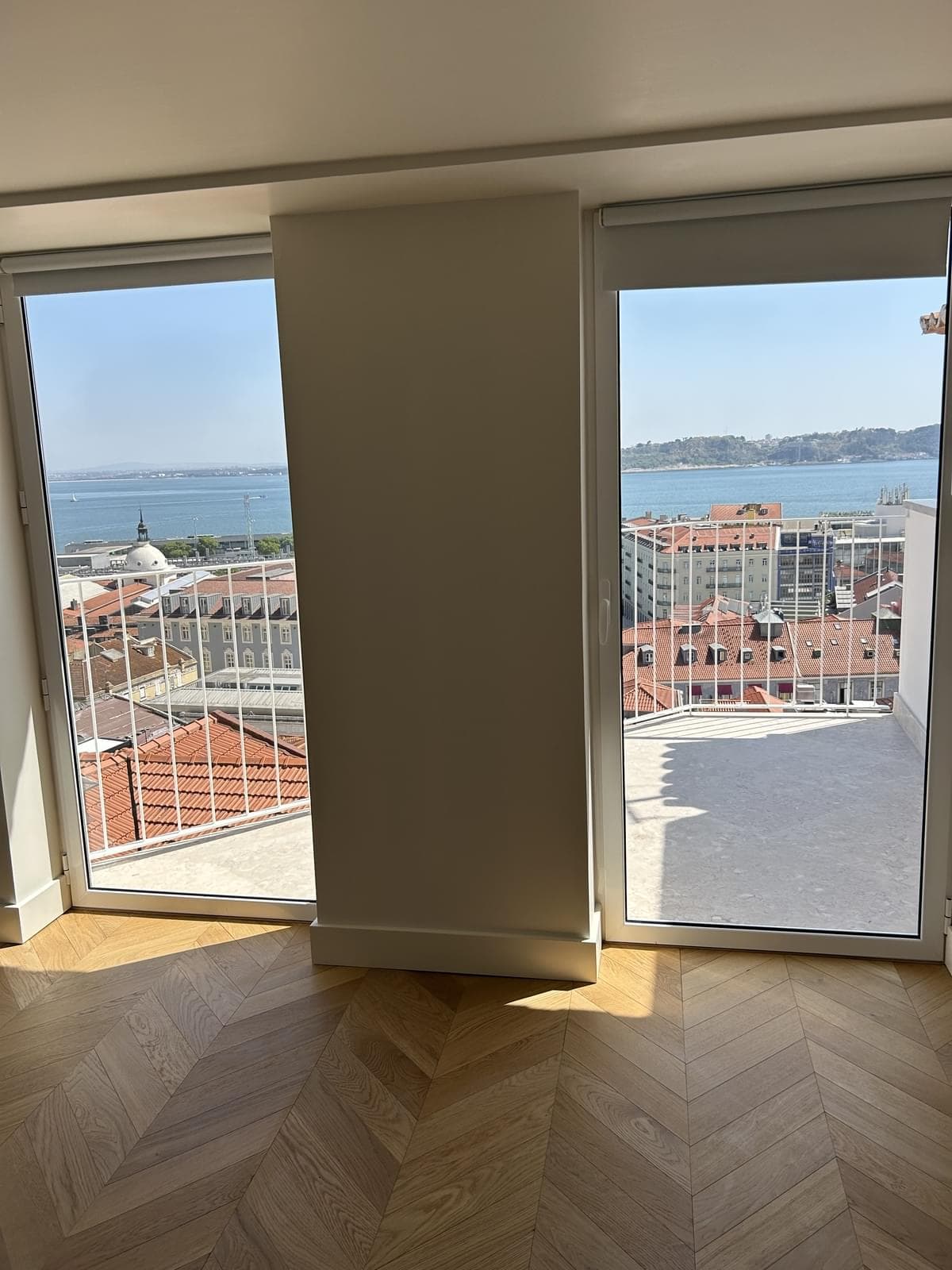 2 Bedroom Apartment with a view, Chiado, Lisboa - Image 8