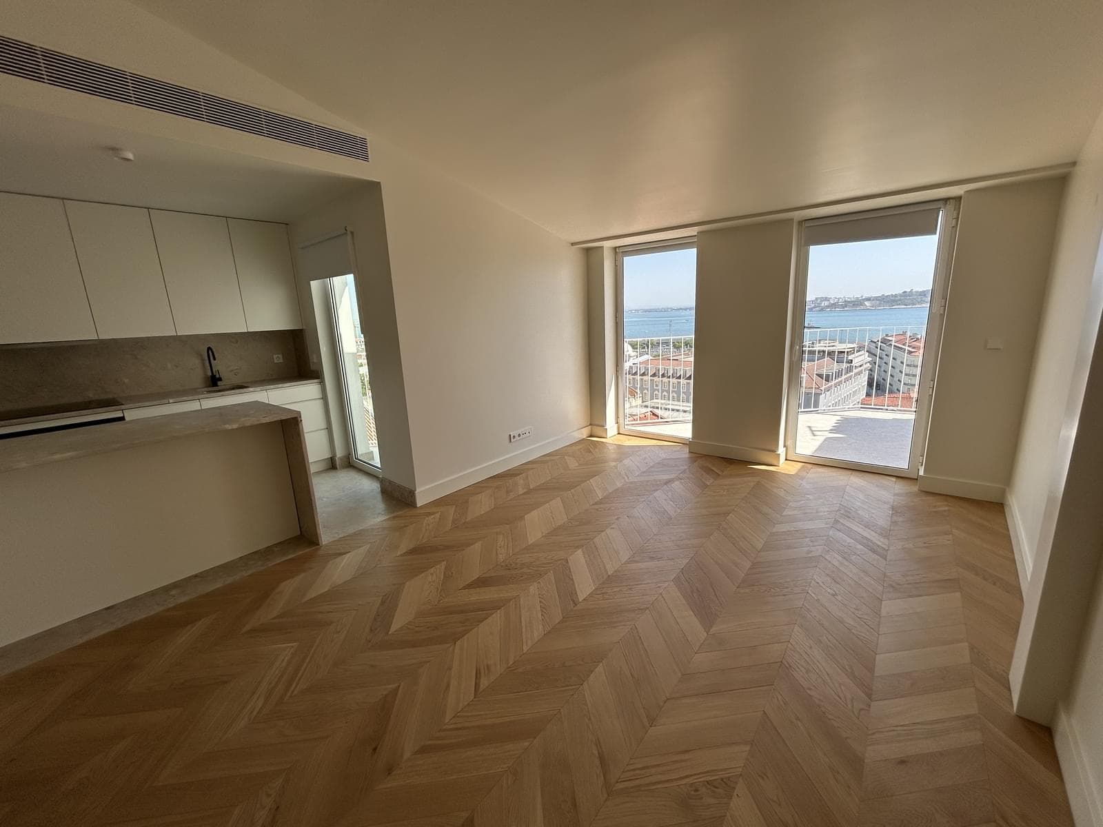 2 Bedroom Apartment with a view, Chiado, Lisboa - Image 10