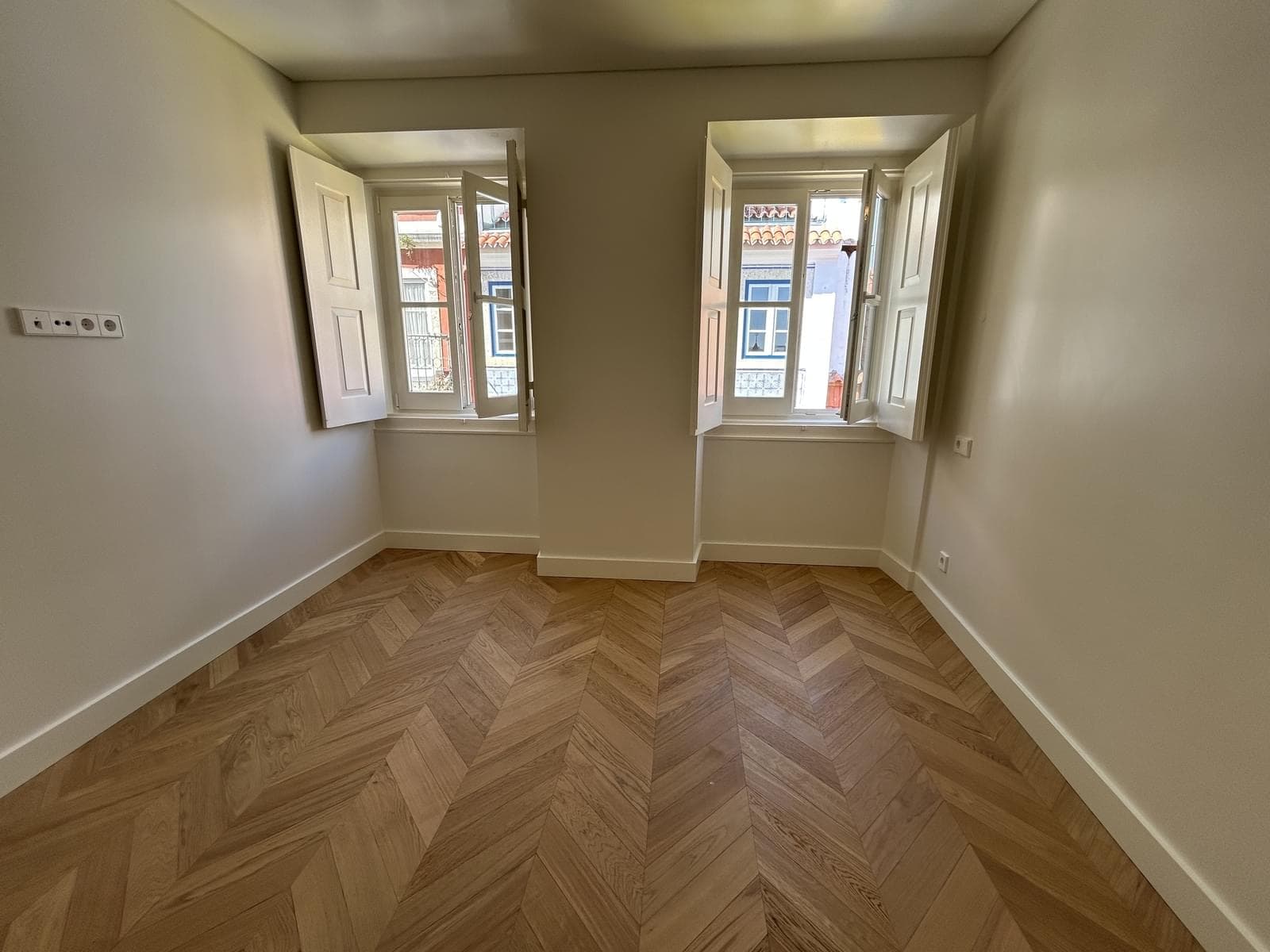 2 Bedroom Apartment with a view, Chiado, Lisboa - Image 28