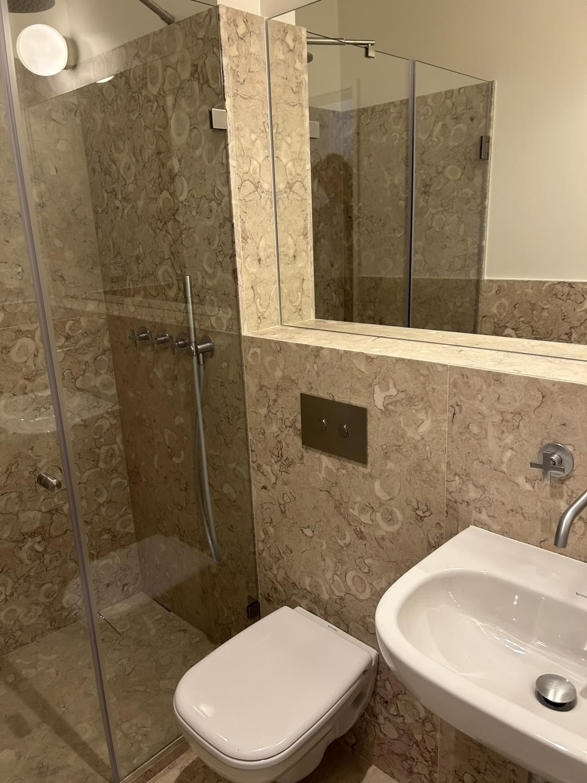 2 Bedroom Apartment with a view, Chiado, Lisboa - Image 34