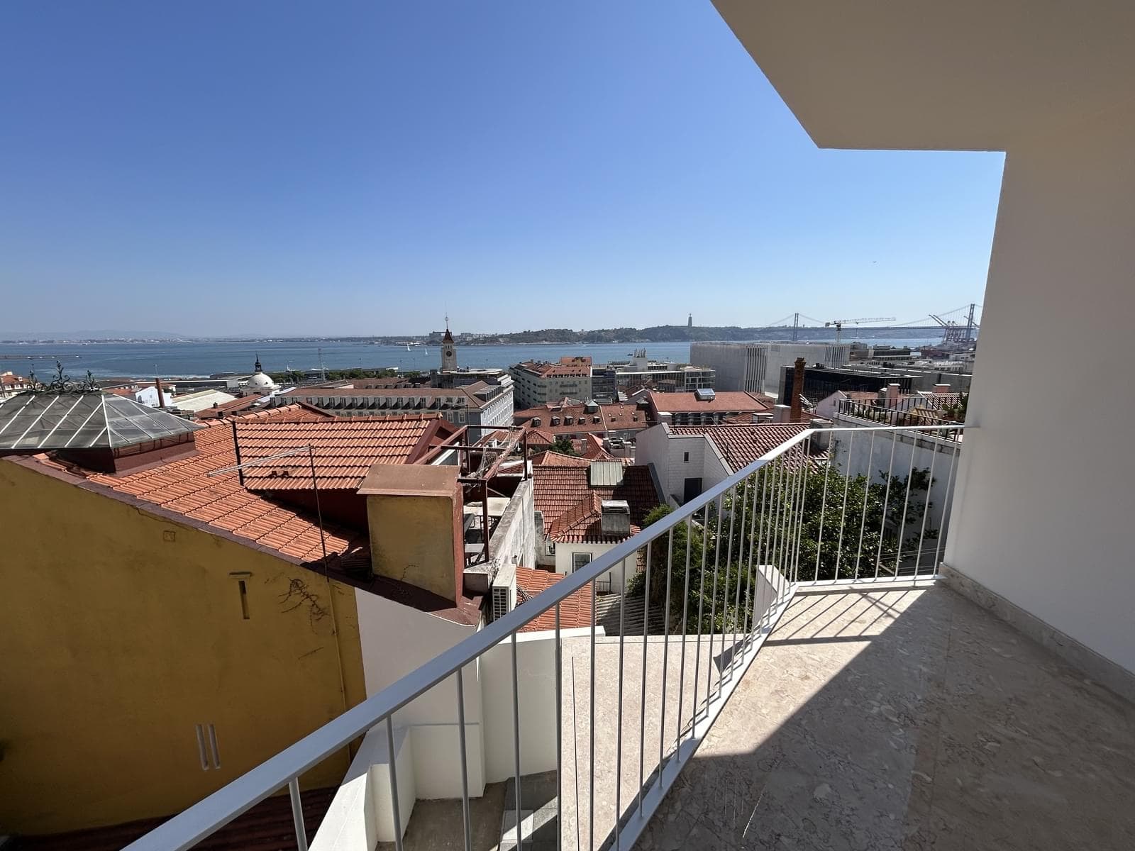 2 Bedroom Apartment with a view, Chiado, Lisboa - Image 35