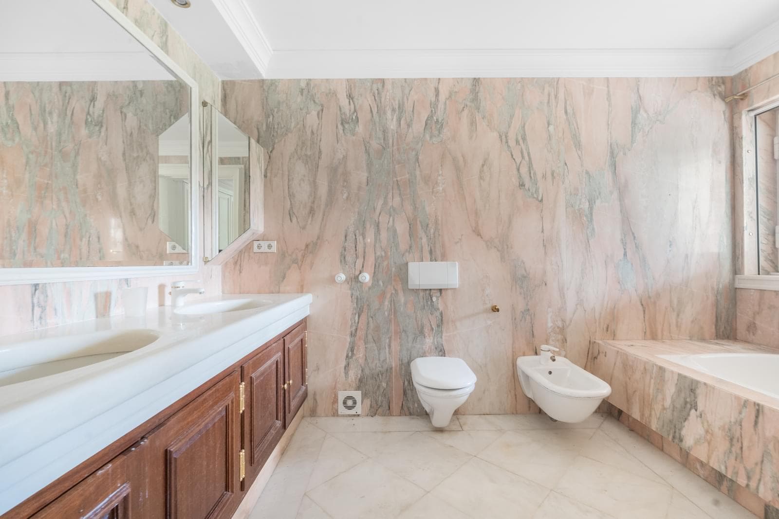 Moradia Isolada T9 com piscina, Guia, Cascais - Imagem 47