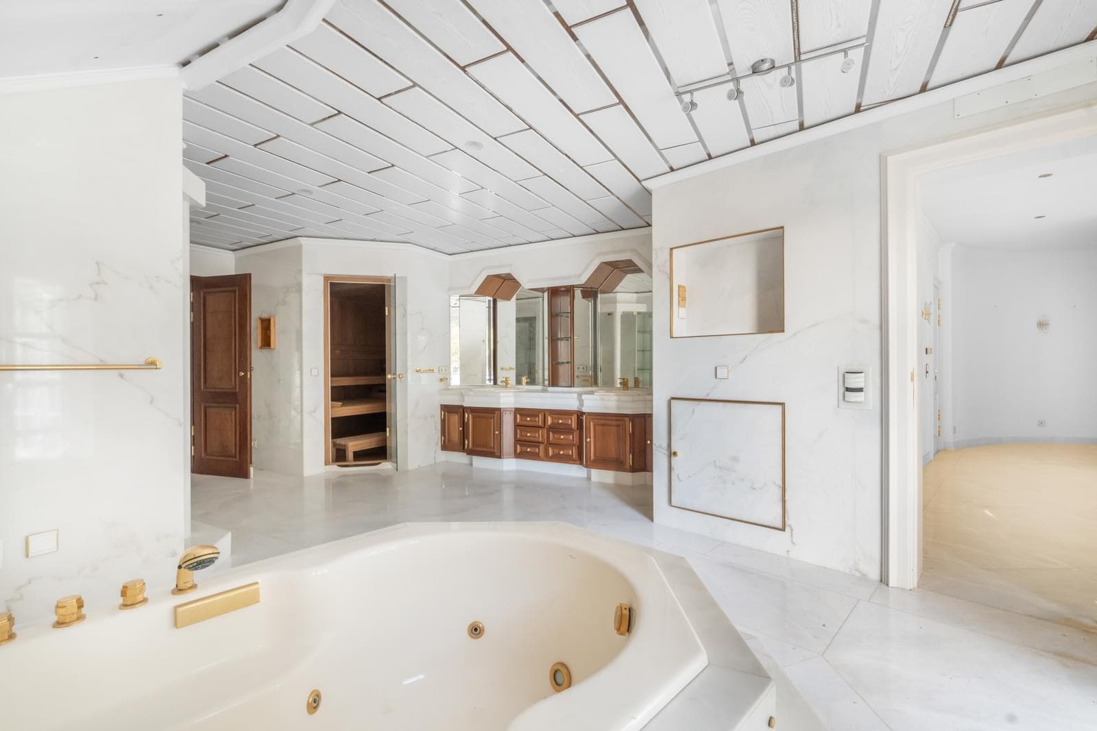 Moradia Isolada T9 com piscina, Guia, Cascais - Imagem 32