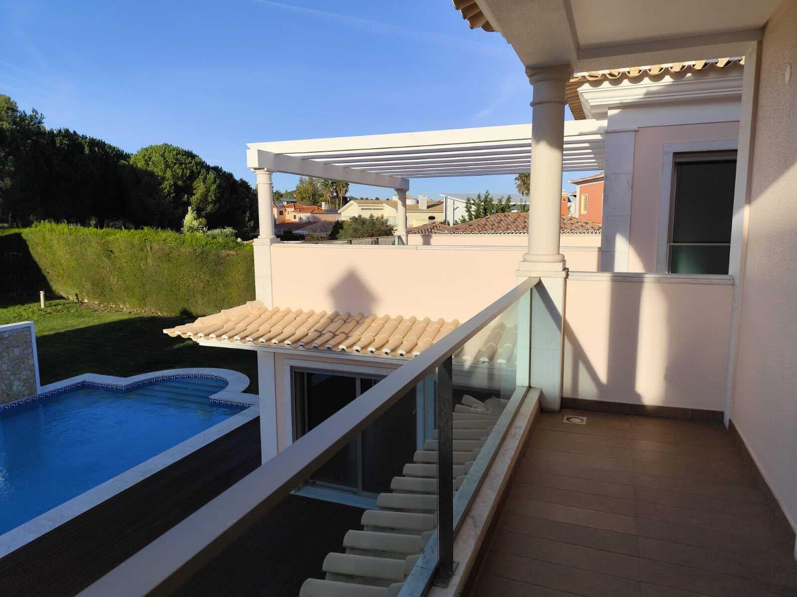 6 Bedroom House with swimming pool, Quinta da Beloura, Sintra - Image 35