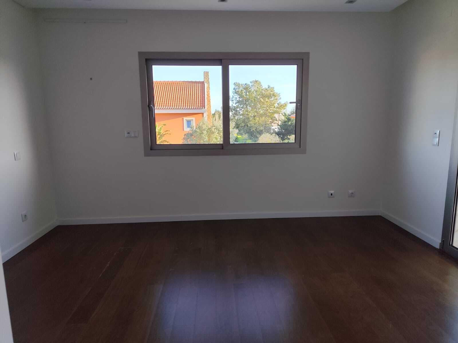 6 Bedroom House with swimming pool, Quinta da Beloura, Sintra - Image 19