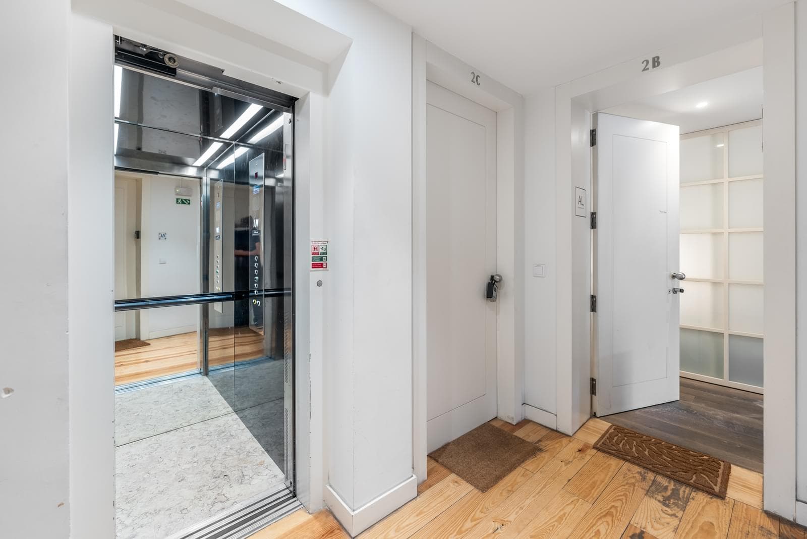 Studio Apartment with a view, Chiado, Lisboa - Image 3