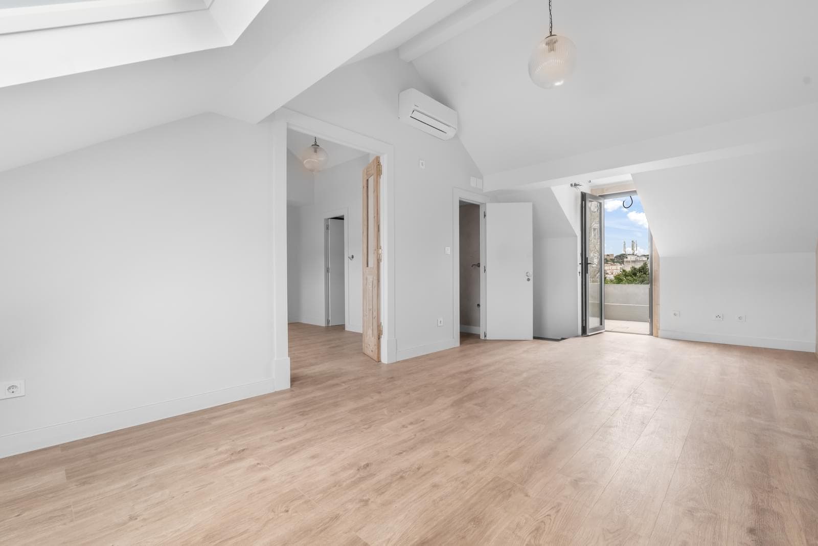 Apartamento T3 novo, Praça da Alegria, Lisboa - Imagem 17